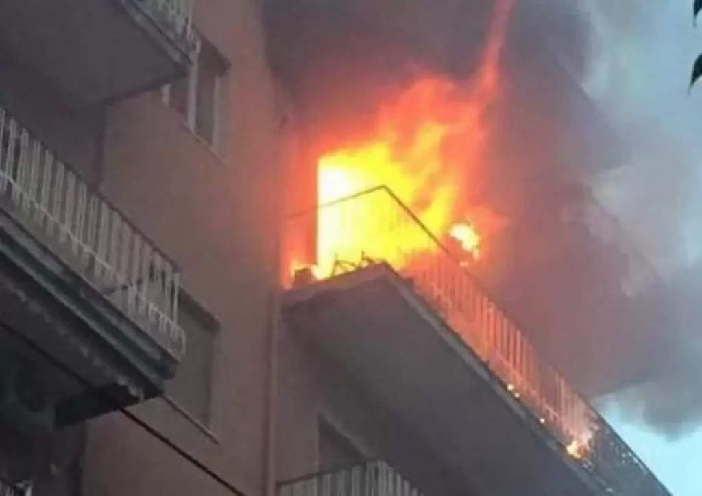 incendio-appartamento-pago-vallo-lauro-stufa