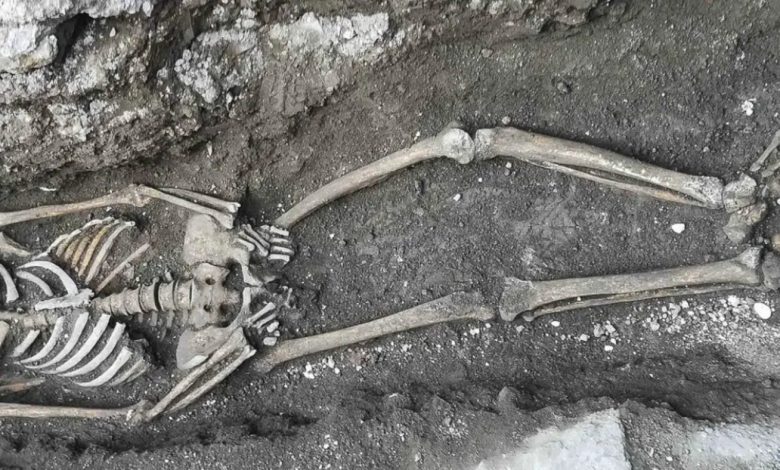 siena trovato scheletro donna