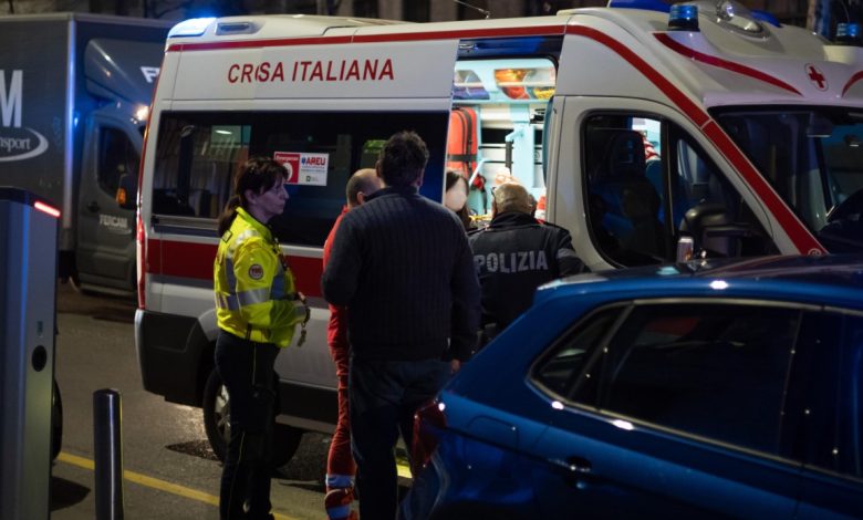 Milano passanti accoltellati arrestato