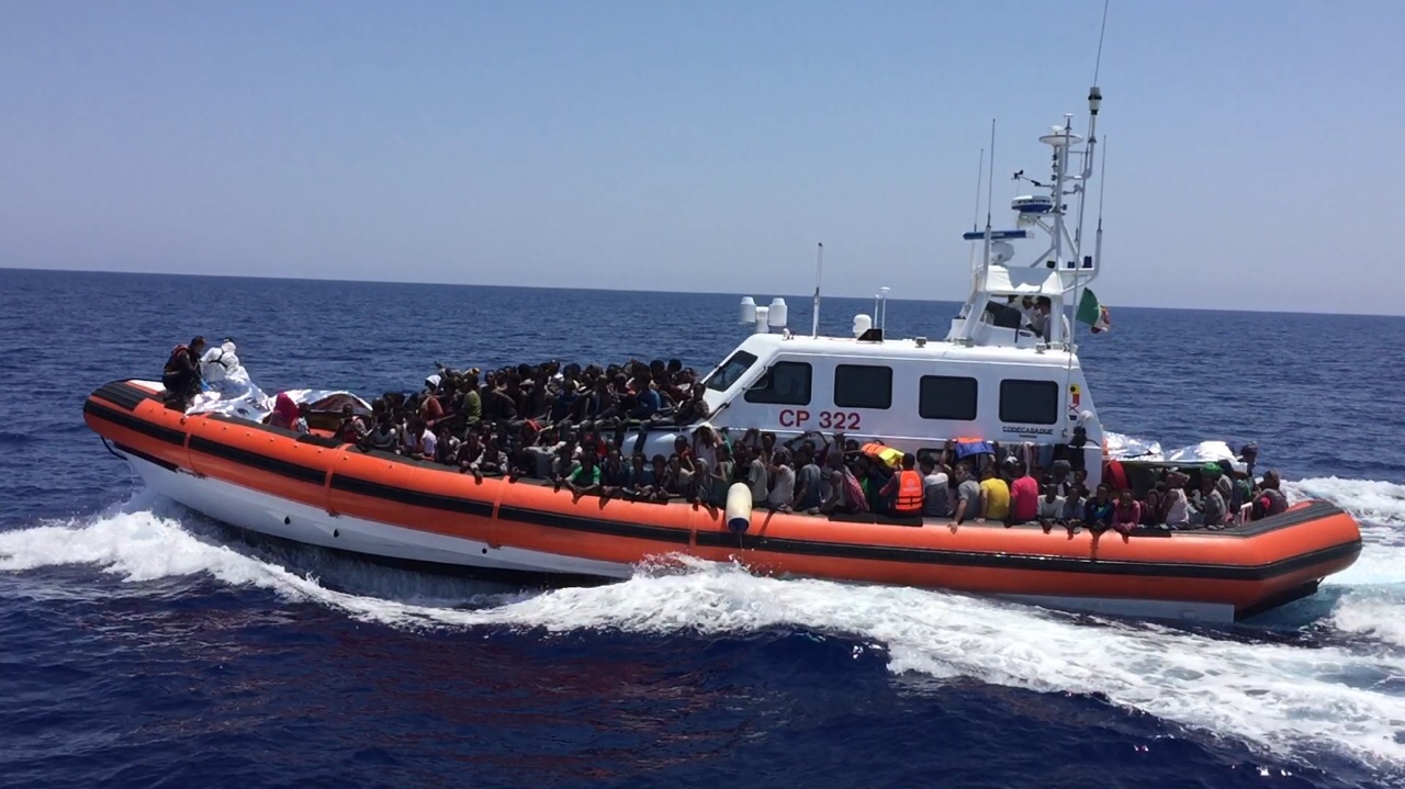 migranti affonda barcone