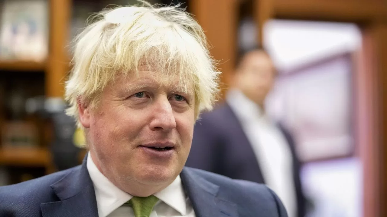 Boris Johnson dimette deputato