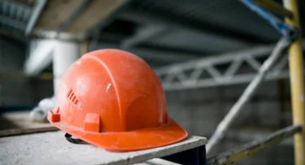 Incidente lavoro Ottaviano cantiere morto operaio