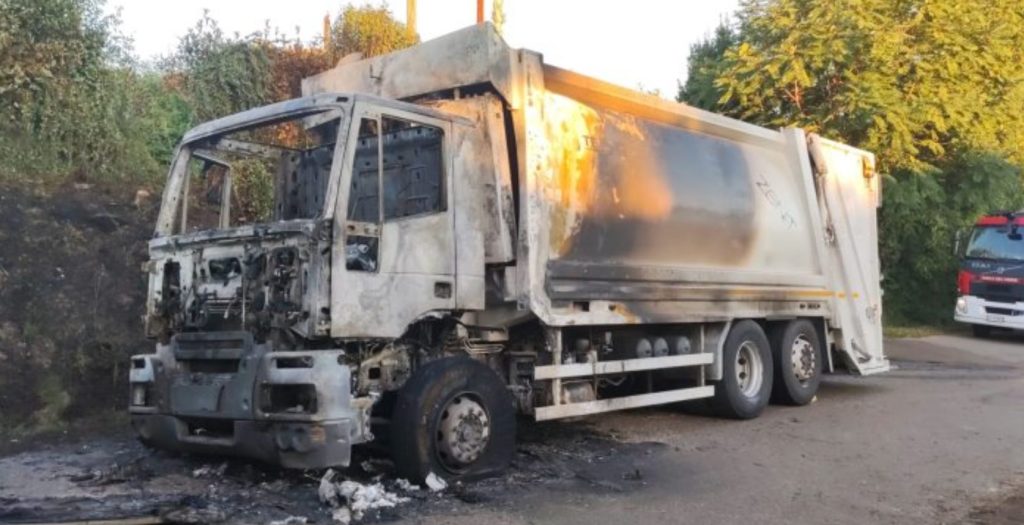 Incendio Sant'Angelo Cupolo camion rifiuti