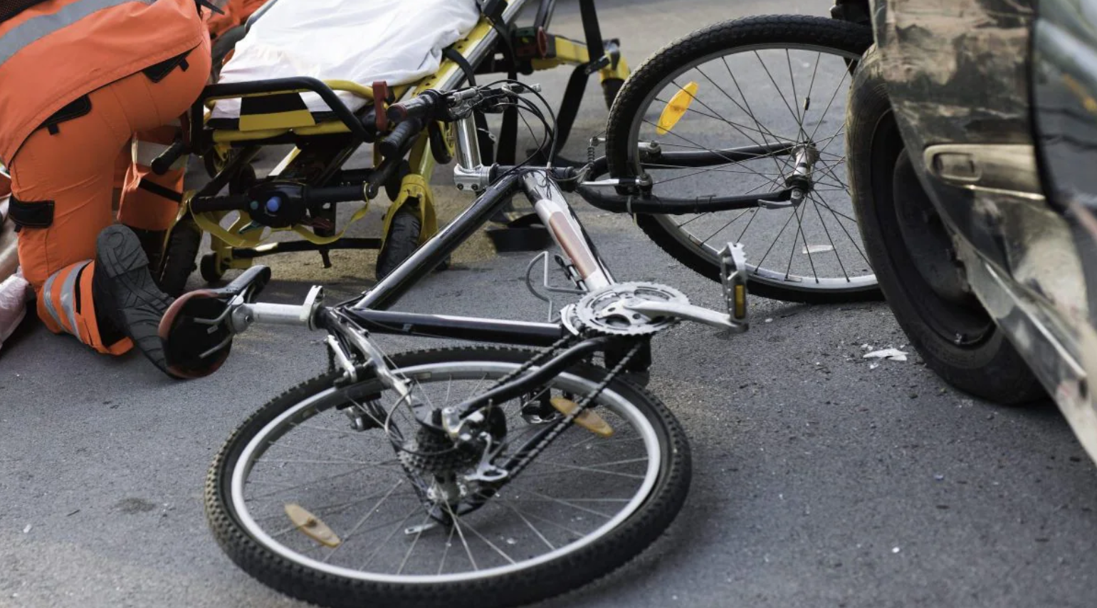 Pisa investito auto bici morto Gino Mori