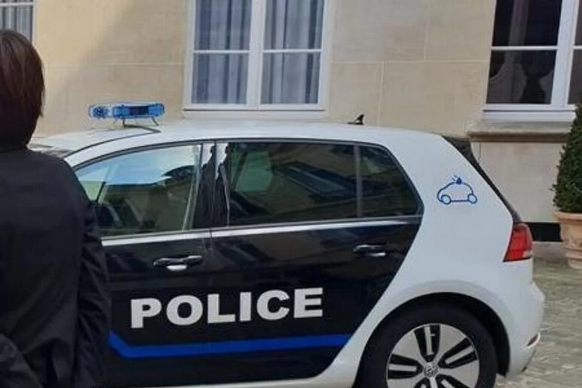 francia coltello liceo morto fermato aggressore 13 ottobre