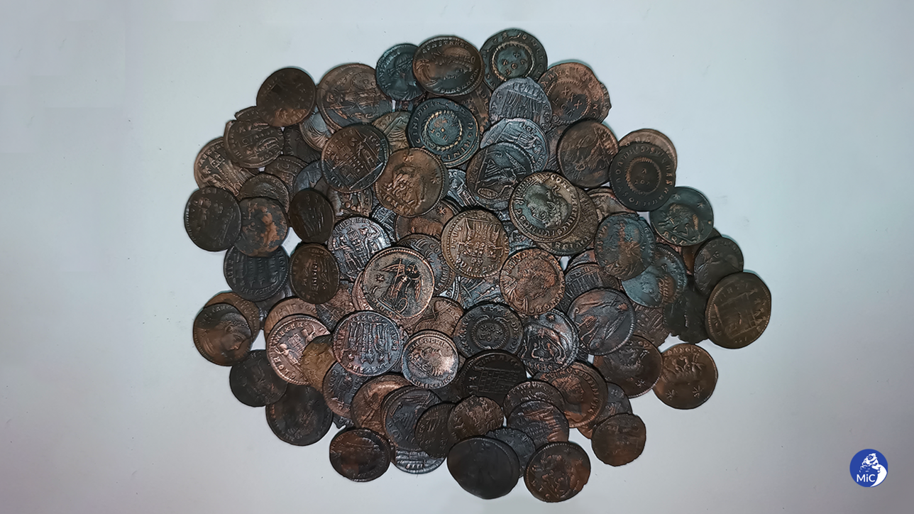 sardegna-mare-deposito-monete-IV-secolo