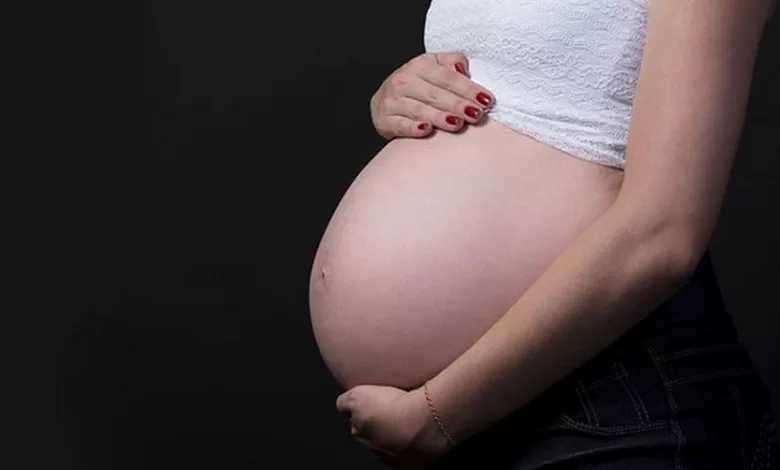 roma-cambiare-sesso-incinta-quinto-mese