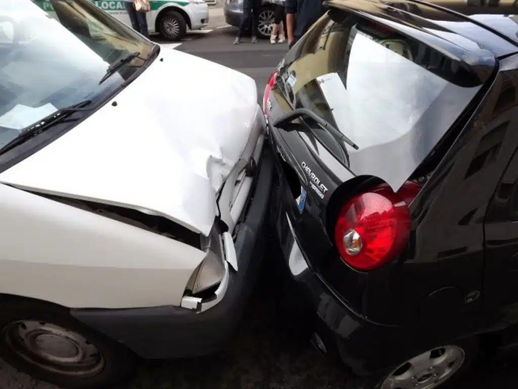 incidente auto lungomare salerno oggi 29 gennaio