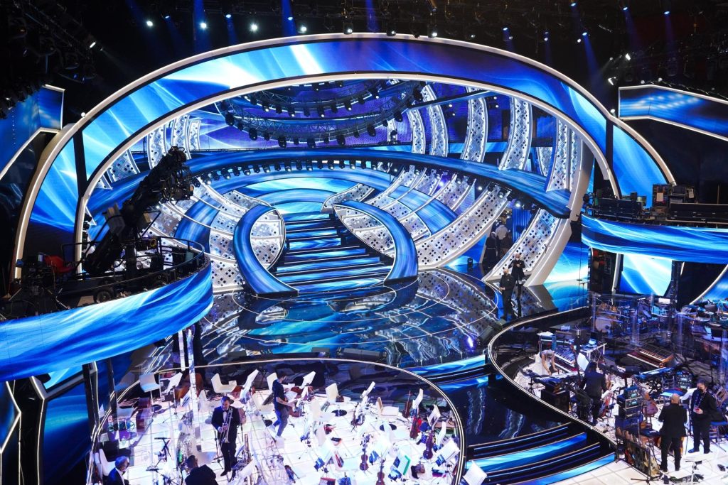 Sanremo 2024 pagelle look quarta serata