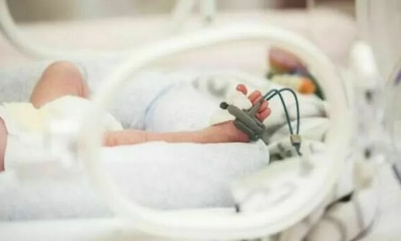 ancona neonata morta percosse bronchite mamma vaccini gravidanza