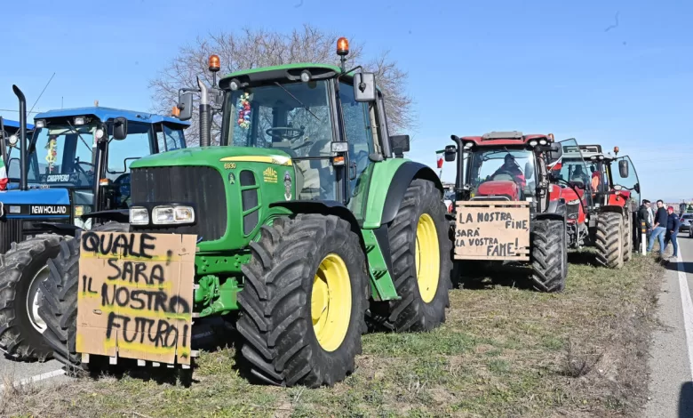 sanremo protesta trattori amadeus