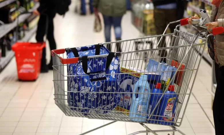 supermercati negozi sciopero vigilia pasqua 30 marzo 2024