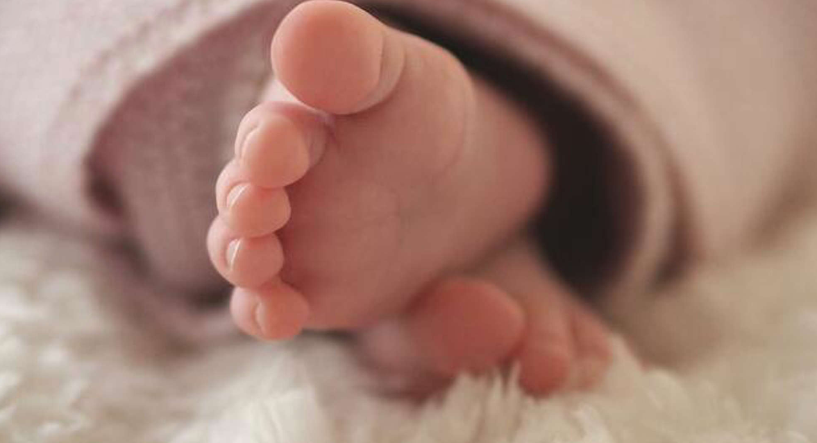 Lecce neonato morto medici indagati