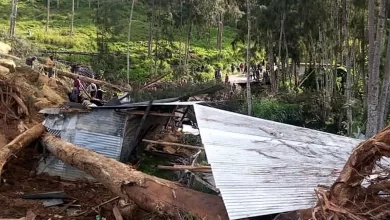 Frana rade al suolo un villaggio in Papua Nuova Guinea: 150 case sepolte e 670 morti