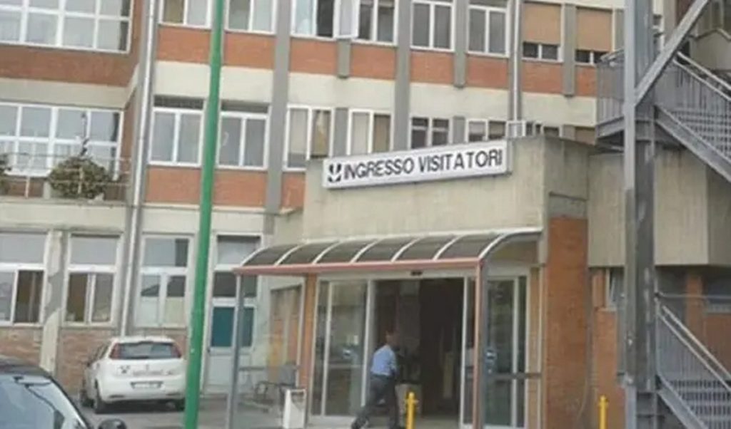 oliveto citra gamba paziente diabetico salvata tendine morto