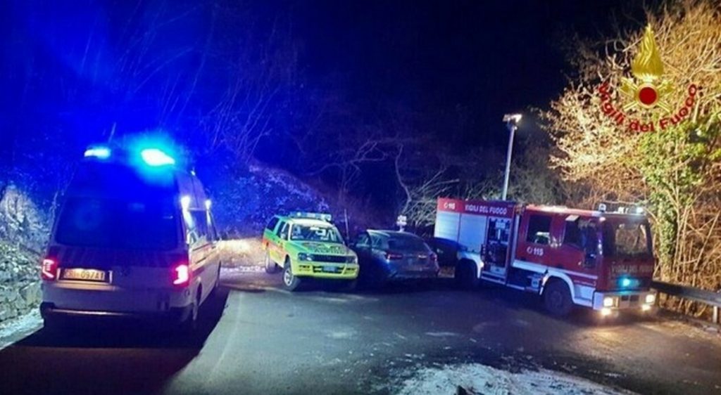 carabinieri fuori servizio accoltellano pusher varese