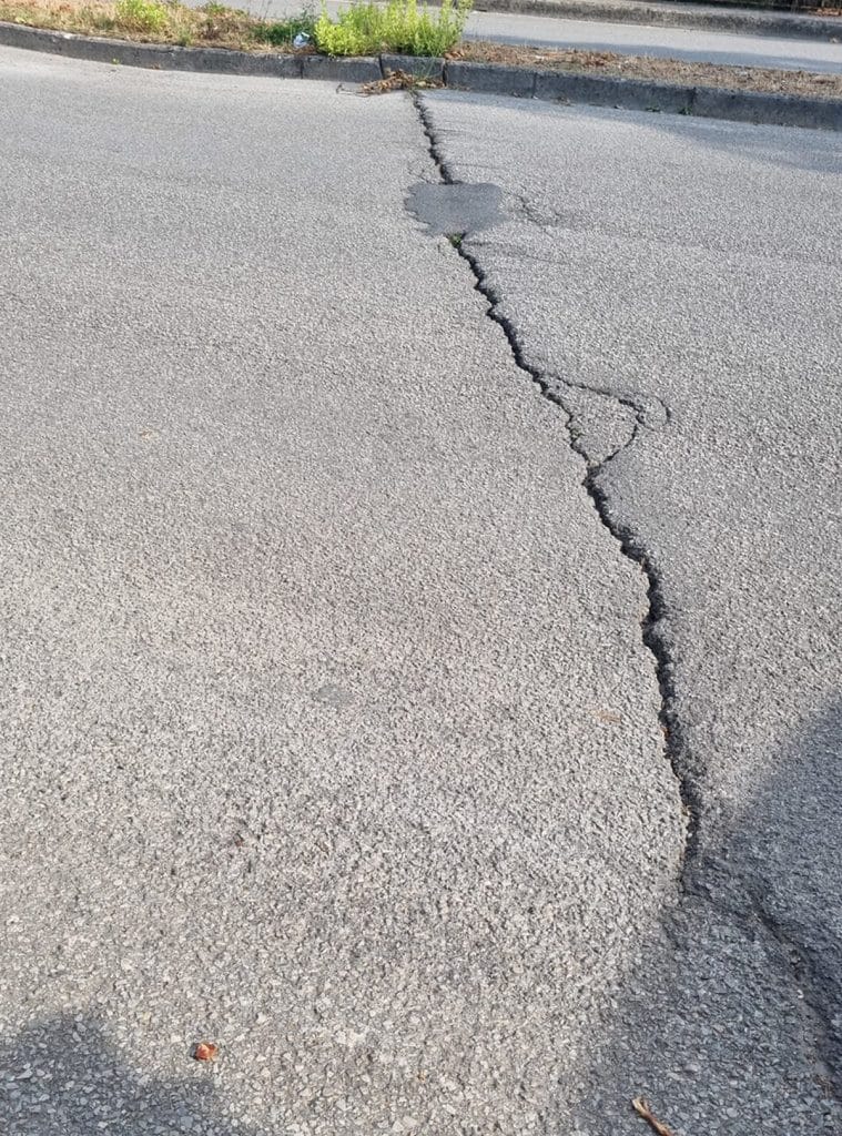 crolla strada tangenziale eboli 23 agosto
