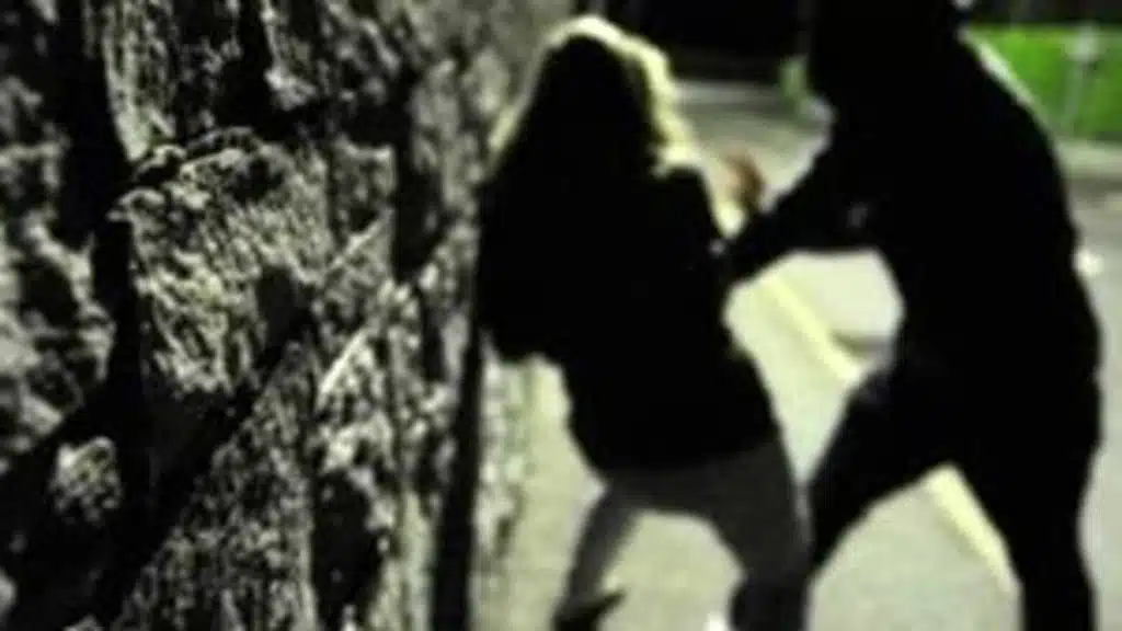 violenza sessuale Bergamo arrestato minorenne