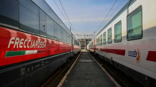 Sciopero 12 e 13 novembre: treni fermi e fasce di garanzia. Le ultime