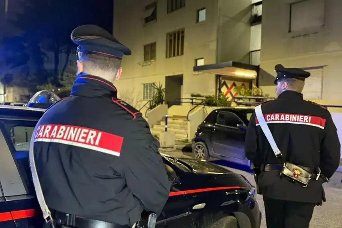 roma arresti deposito droga centro migranti