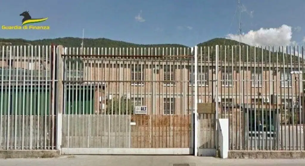 droga cellulari sequestro carcere salerno