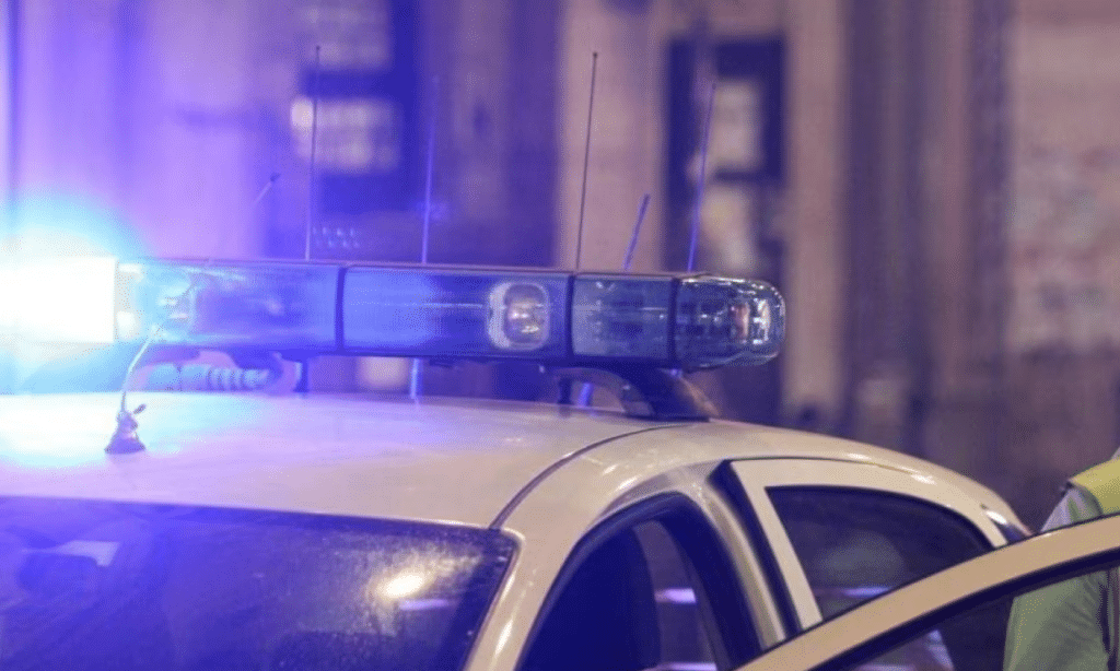 Torre Annunziata poliziotti pistola
